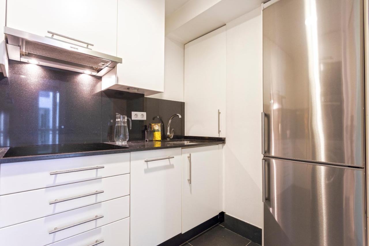 Acogedor Apartamento Junto A La Catedral By Rent Me Malaga Exterior photo